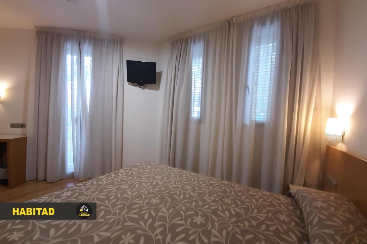 Hostal Rambla Сан-Бой-да-Любрагат Екстер'єр фото